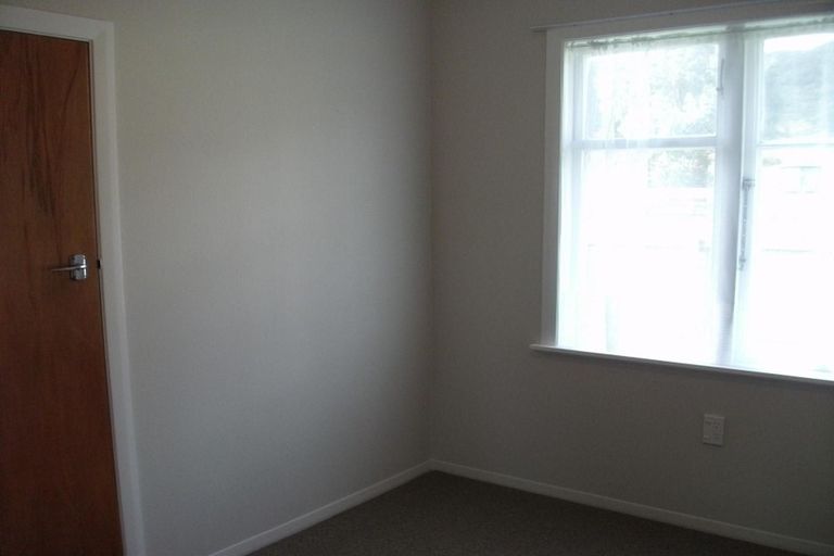 Photo of property in 7 Derwent Street, Wainuiomata, Lower Hutt, 5014