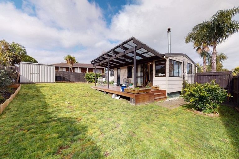 Photo of property in 165 Carnoustie Drive, Wattle Downs, Auckland, 2103