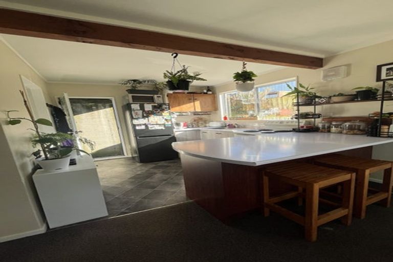 Photo of property in 9-11 Thimble Lane, Whitby, Porirua, 5024