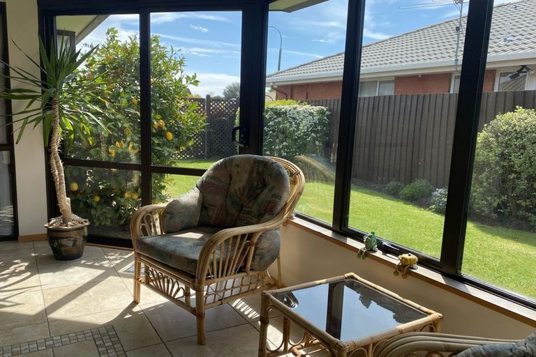 Photo of property in 10 Innisfree Place, Northwood, Christchurch, 8051