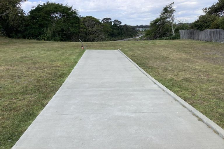 Photo of property in 1 Raiomiti Street, Fitzroy, New Plymouth, 4312