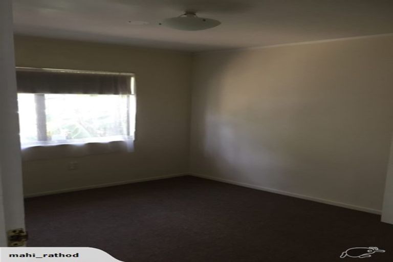 Photo of property in 2/9 Cornwall Road, Mangere, Auckland, 2022