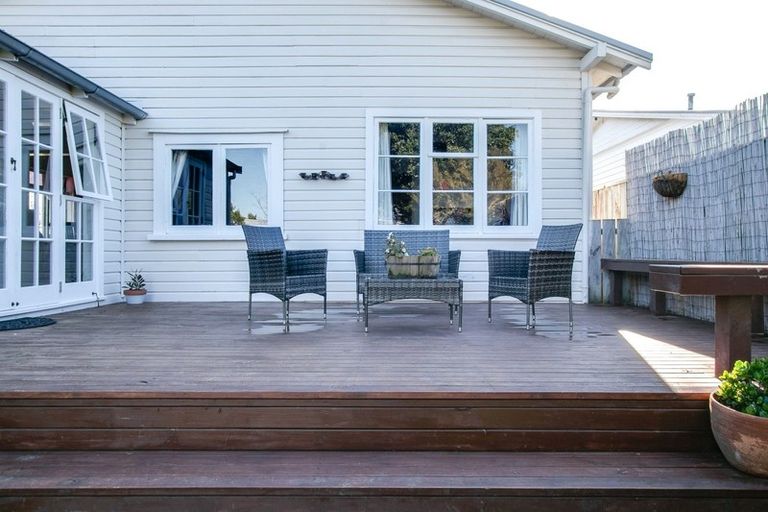 Photo of property in 28 Ashridge Road, Napier South, Napier, 4110