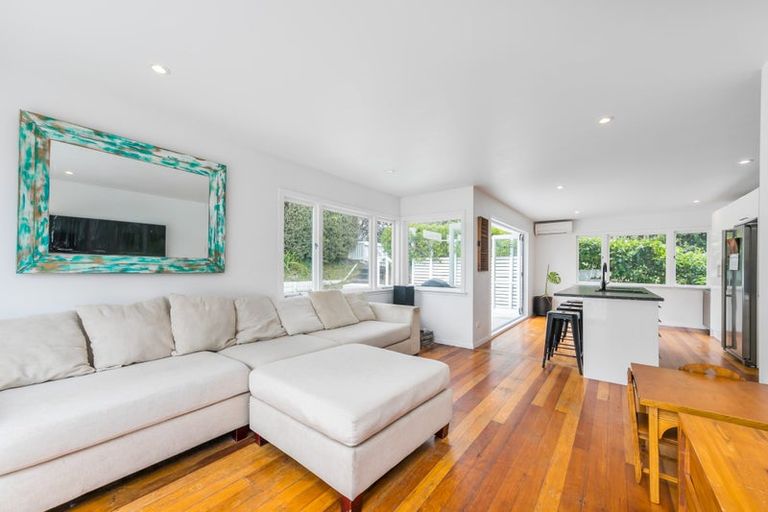 Photo of property in 10 Zealandia Road, Manly, Whangaparaoa, 0930