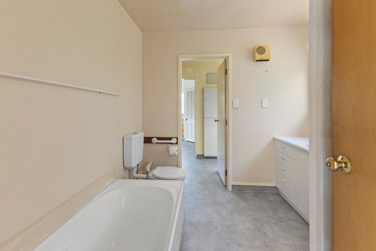 Photo of property in 38 Belmont Terrace, Milford, Auckland, 0620