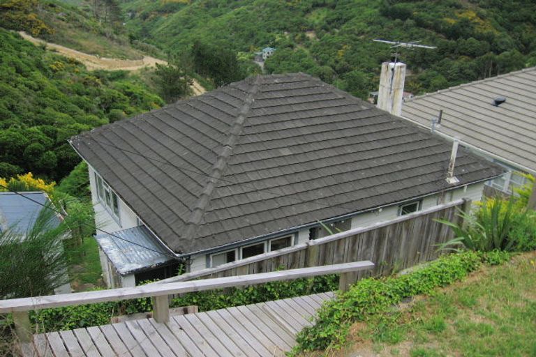 Photo of property in 16 Cheesman Street, Brooklyn, Wellington, 6021