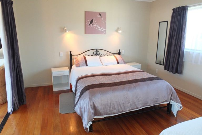 Photo of property in 30 Pratt Avenue, Foxton Beach, Foxton, 4815