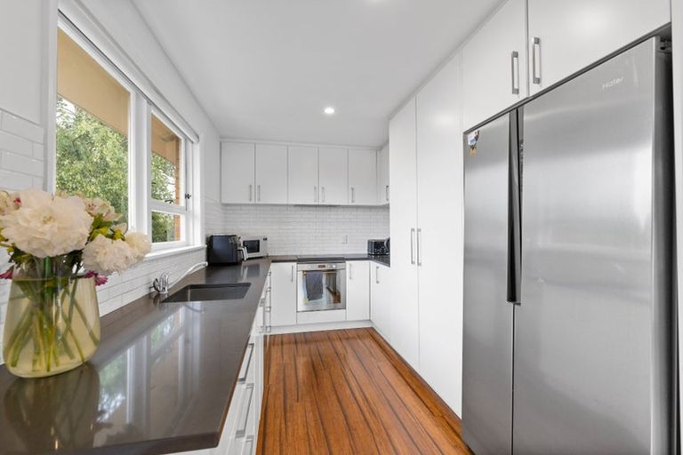 Photo of property in 103 Main North Road, Woodend, 7610