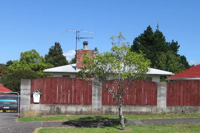 Photo of property in 11 Reiman Street, New Lynn, Auckland, 0600