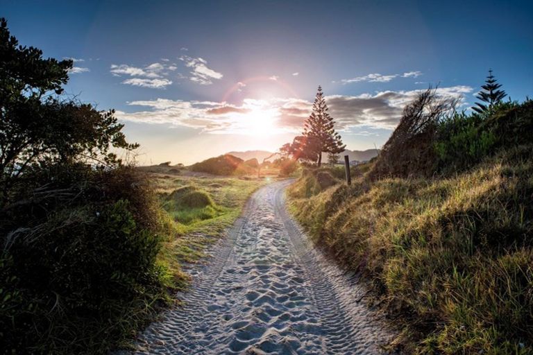 Photo of property in 2 Pacific Parade, Coastlands, Whakatane, 3120