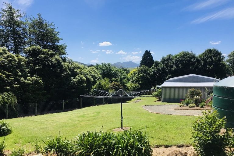 Photo of property in 10 Kirk Street, Matawai, 4075