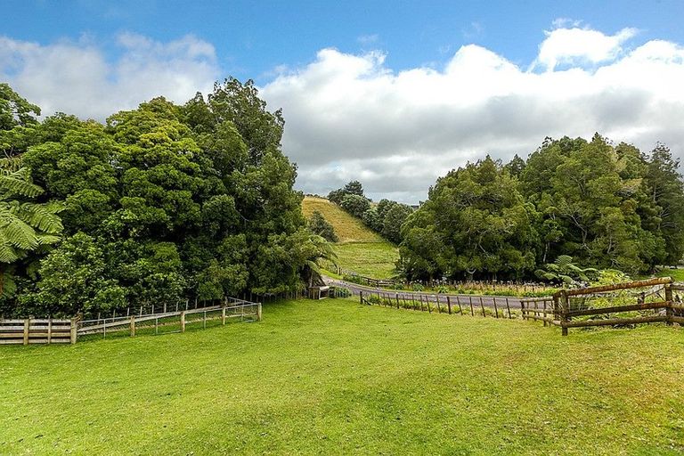 Photo of property in 396 Tukapa Street, Hurdon, New Plymouth, 4310