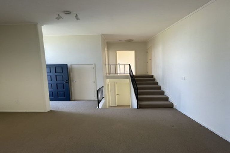 Photo of property in 74 Stanaway Street, Hillcrest, Auckland, 0627