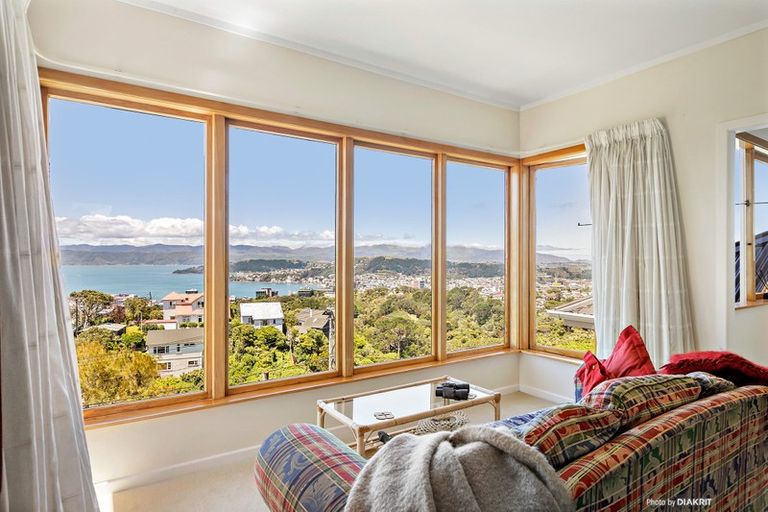 Photo of property in 22 Harbour View Road, Northland, Wellington, 6012