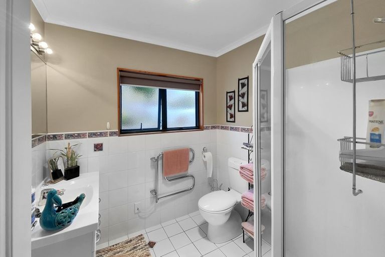 Photo of property in 15a Clarkson Crescent, Maunu, Whangarei, 0110