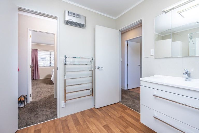 Photo of property in 37 Endeavour Avenue, Flagstaff, Hamilton, 3210