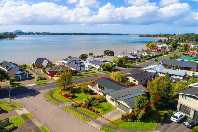 Photo of property in 16 Forrester Drive, Welcome Bay, Tauranga, 3112