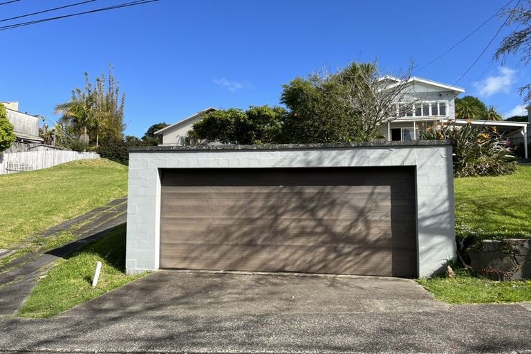 Photo of property in 5 Zion Road, Birkenhead, Auckland, 0626
