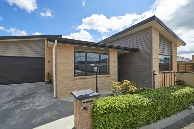 Photo of property in 86 Rosalie Terrace, Kelvin Grove, Palmerston North, 4414