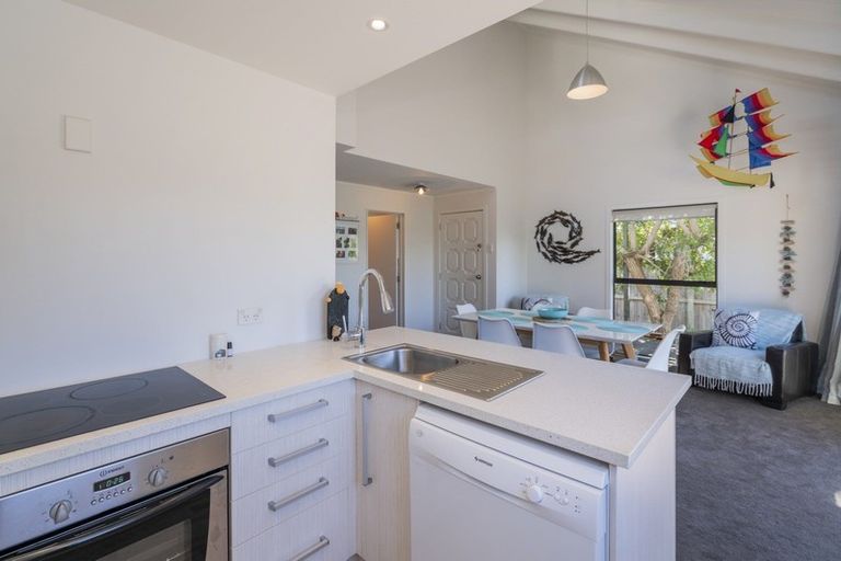 Photo of property in 142 Vista Paku, Pauanui, Hikuai, 3579