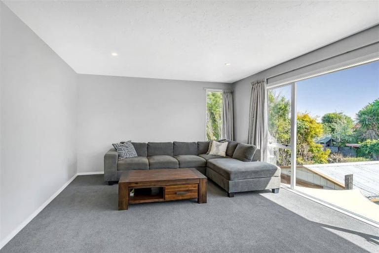 Photo of property in 22 Kendal Avenue, Burnside, Christchurch, 8053