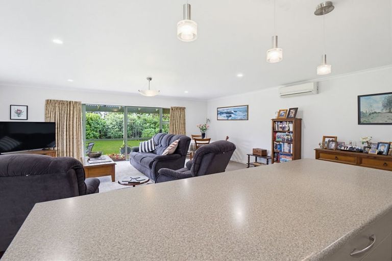 Photo of property in 5 Wilson Place, Marton, 4710