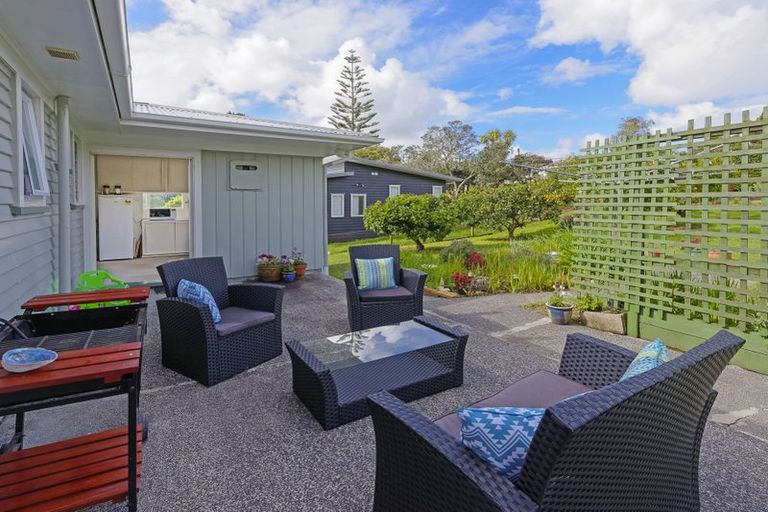 Photo of property in 19 Blease Street, New Lynn, Auckland, 0600