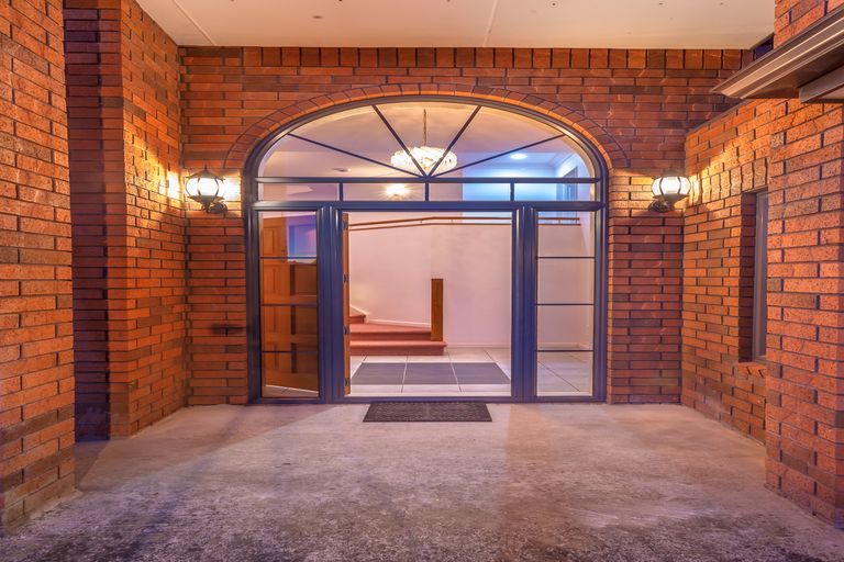 Photo of property in 36b Derwent Crescent, Titirangi, Auckland, 0604