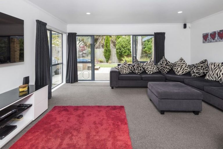 Photo of property in 4 Emyvalie Place, Dannemora, Auckland, 2016