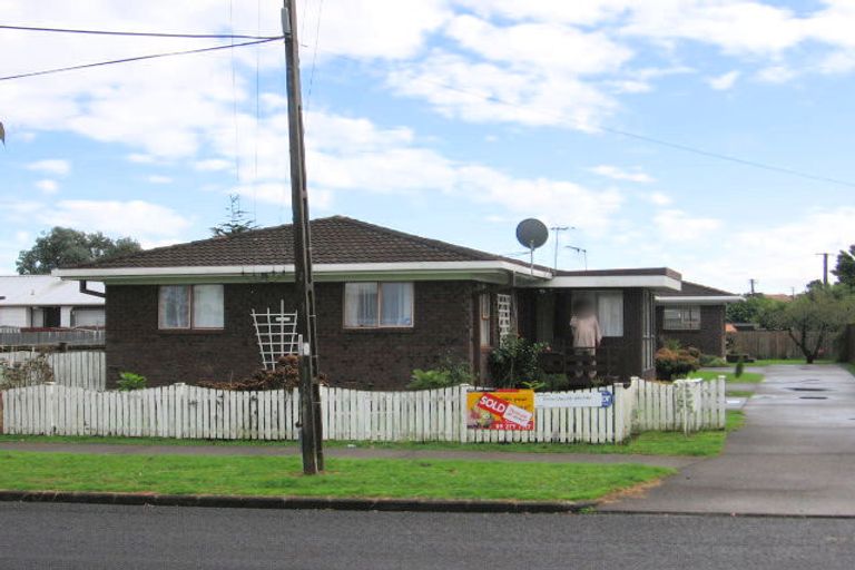Photo of property in 2/96 Fitzroy Street, Papatoetoe, Auckland, 2104