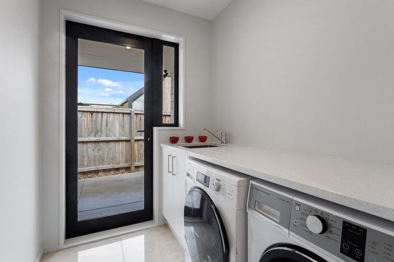 Photo of property in 3 Springbrook Close, Rangiora, 7400