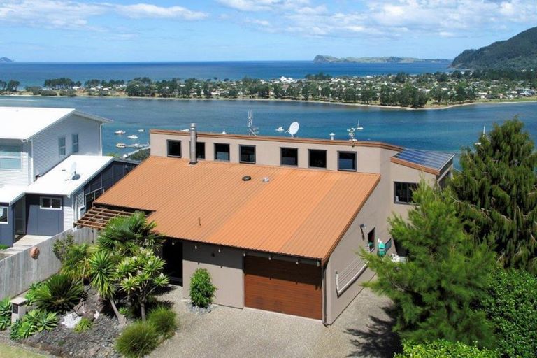 Photo of property in 34 Tairua Heights, Tairua, 3508