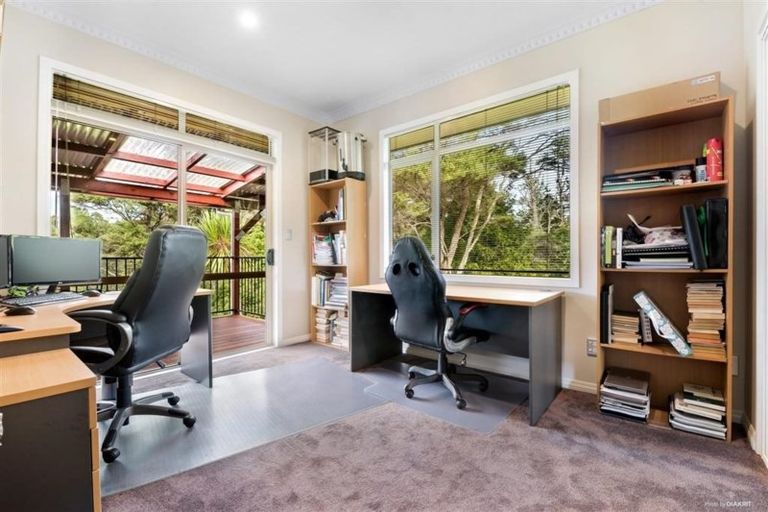 Photo of property in 15 Hobson Heights Road, Lucas Heights, Auckland, 0632