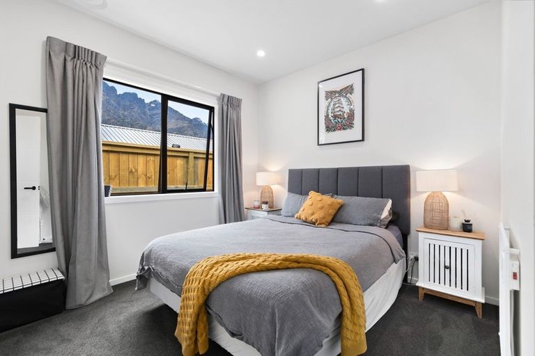 Photo of property in 37 Bannister Street, Jacks Point, Queenstown, 9371