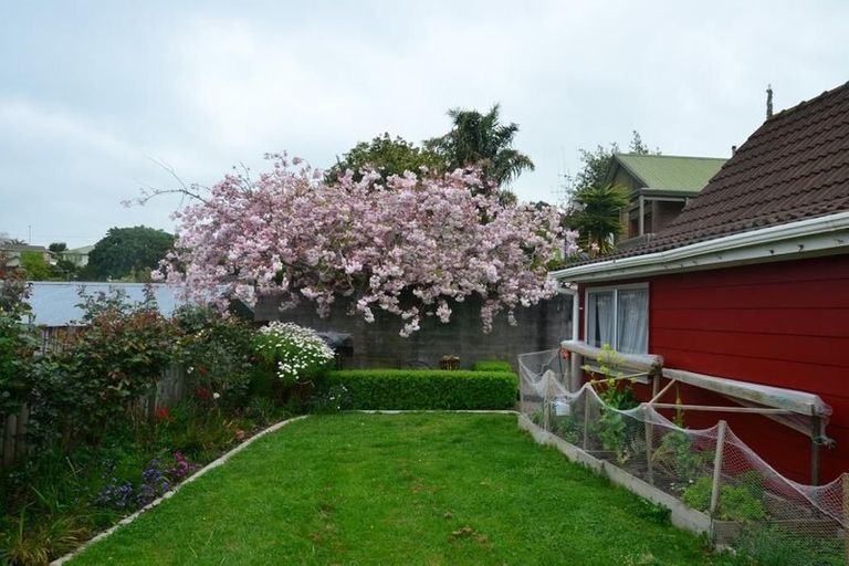 Photo of property in 53 Poaka Avenue, Dinsdale, Hamilton, 3204