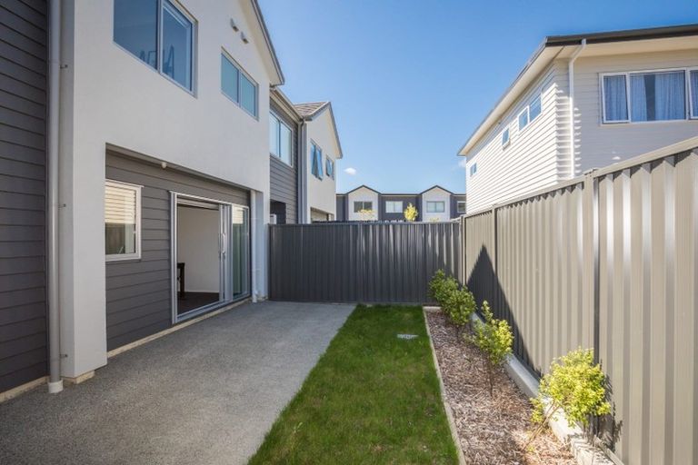 Photo of property in 8 Tieke Lane, Kenepuru, Porirua, 5022