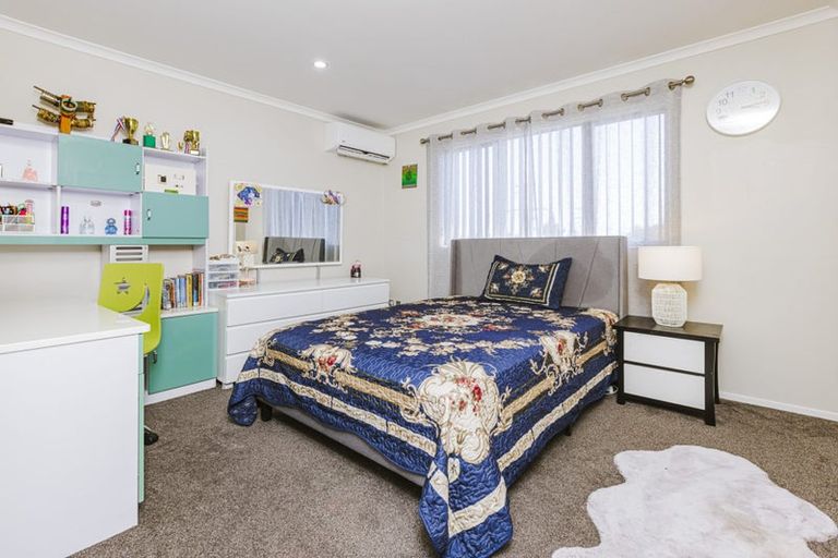 Photo of property in 9 Landon Avenue, Mangere East, Auckland, 2024