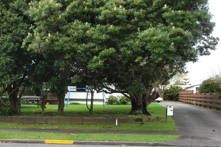 Photo of property in 6 Villa Place, Bell Block, New Plymouth, 4312