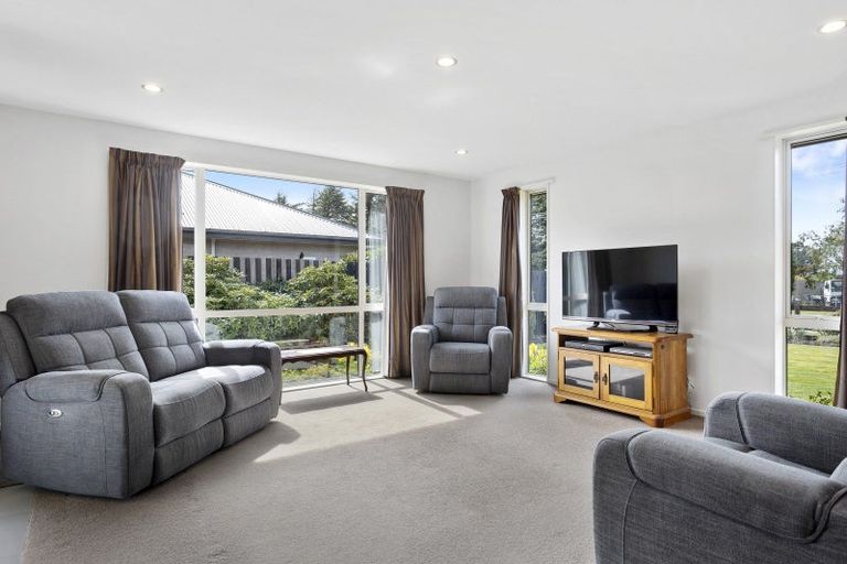 Photo of property in 105 High Street, Oxford, 7430