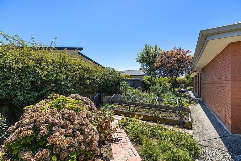 Photo of property in 16 Kitakita Grove, Motueka, 7120