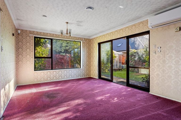 Photo of property in 2/17 Garreg Road, Fendalton, Christchurch, 8052