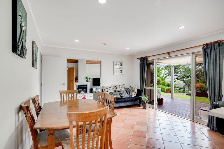 Photo of property in 37 Greenfield Drive, Western Heights, Hamilton, 3200