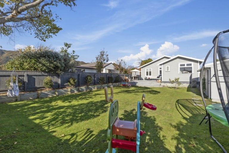 Photo of property in 13 Waikare Avenue, Waiwhetu, Lower Hutt, 5010