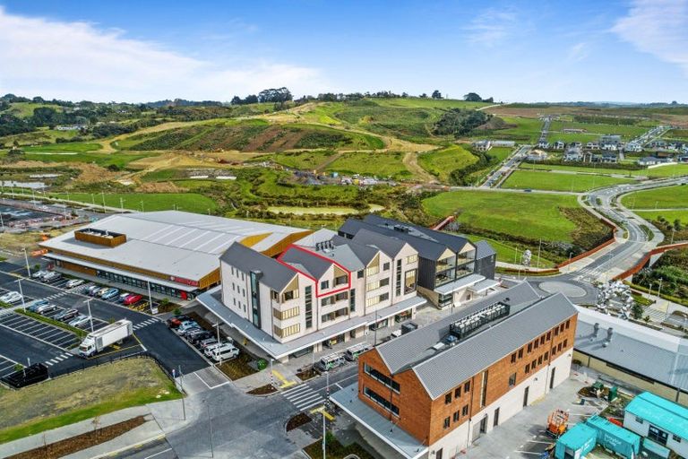 Photo of property in 303/167 Glenvar Ridge Road, Long Bay, Auckland, 0630