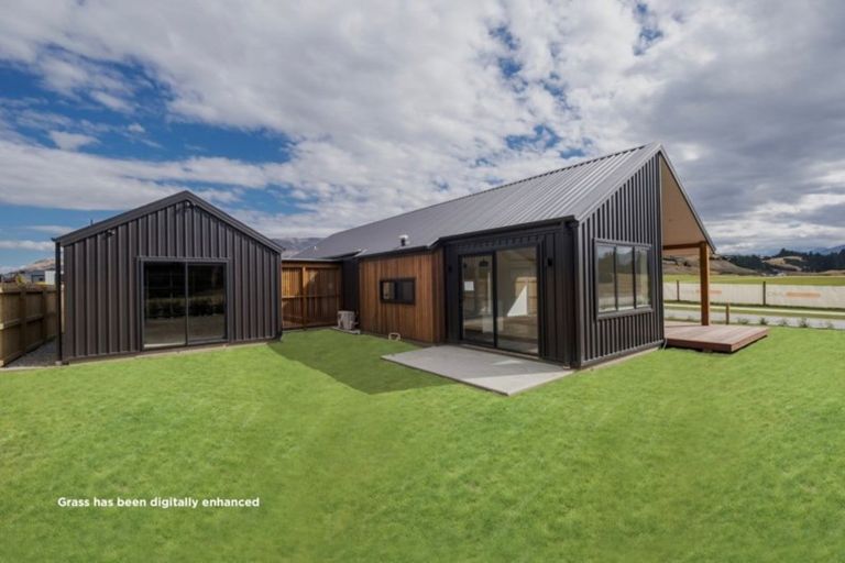 Photo of property in 48 Mount Creighton Crescent, Wanaka, 9305