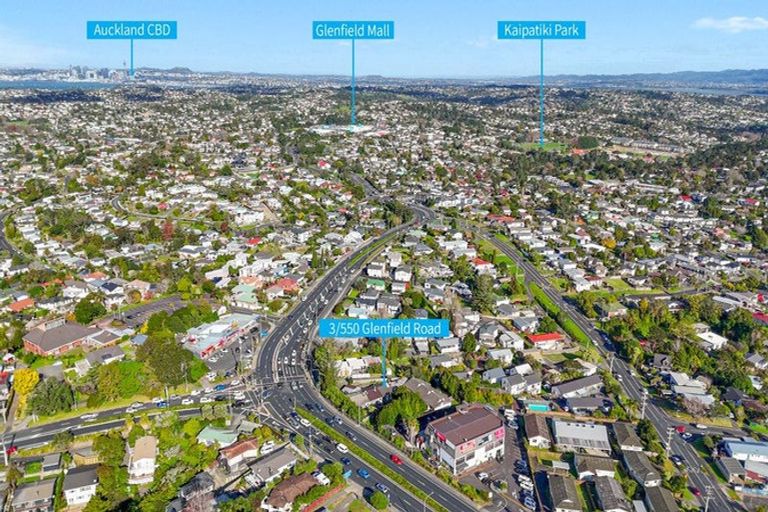 Photo of property in 3/550 Glenfield Road, Glenfield, Auckland, 0629