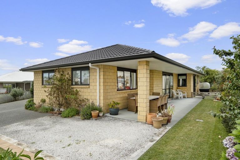 Photo of property in 16 Settlers Drive, Waihi, 3610