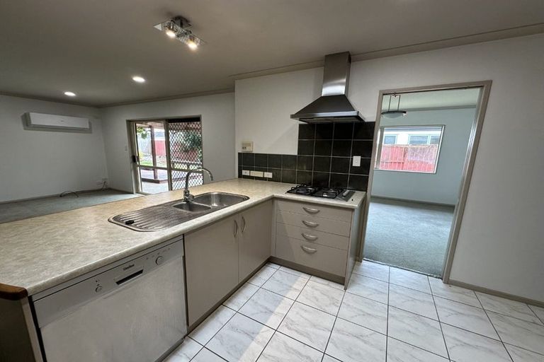 Photo of property in 18 Carribean Place, Papamoa Beach, Papamoa, 3118