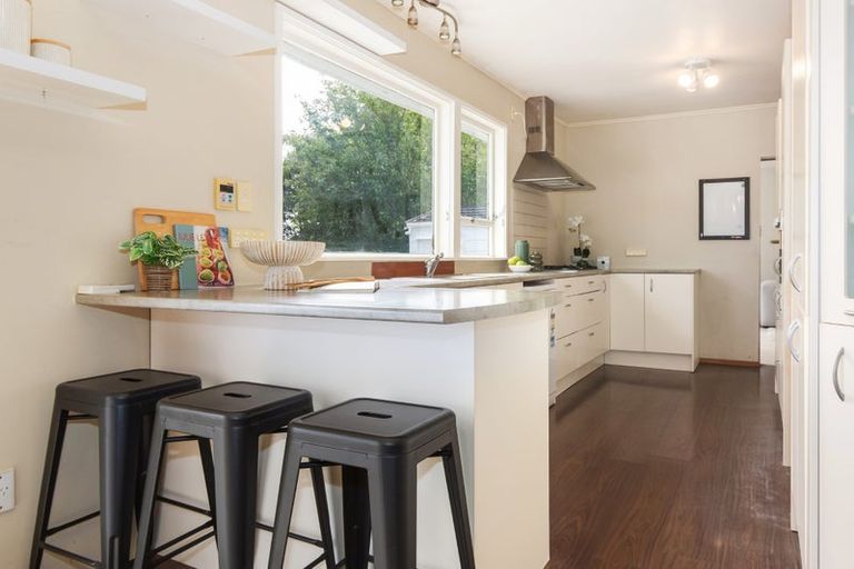 Photo of property in 66 Seddon Street, Waikanae, 5036