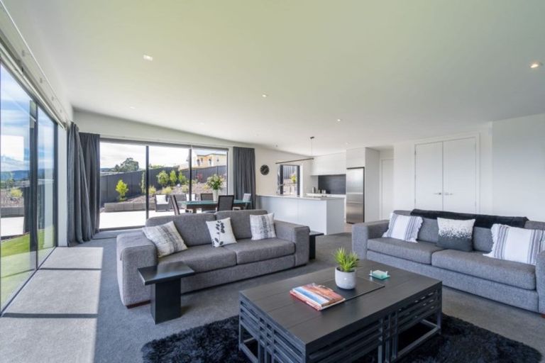 Photo of property in 8 Erica Crescent, Mosgiel, 9024